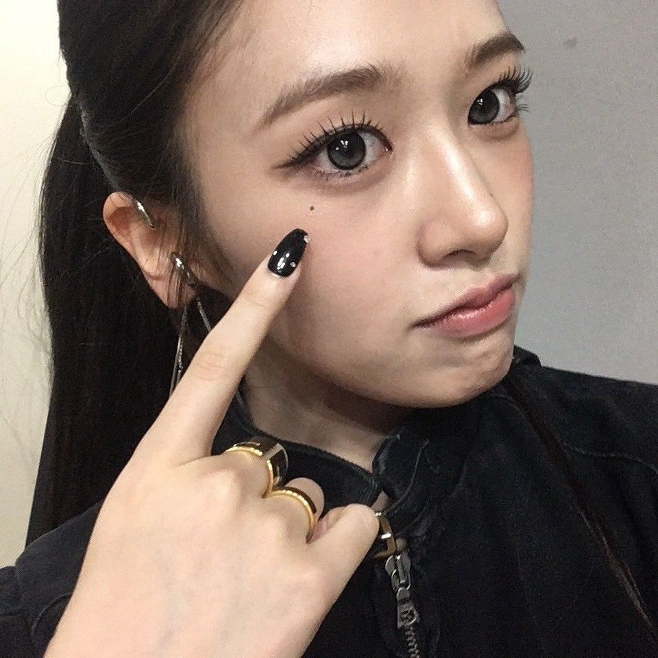 안유진 (IVE) 최근 활동샷