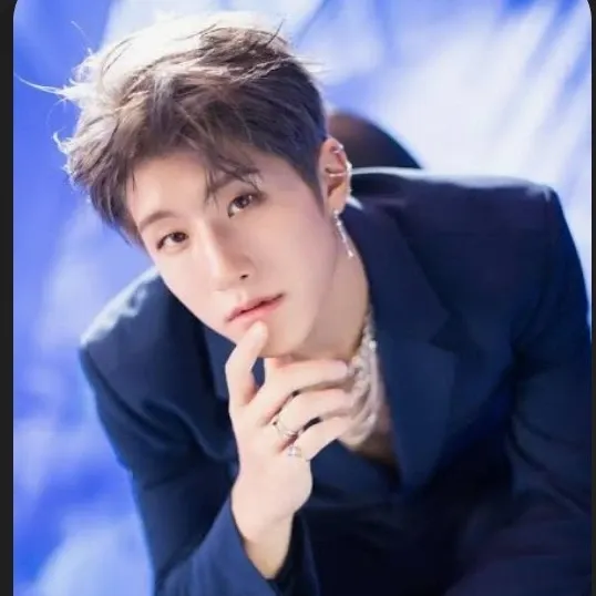 A moment captured by Jinjin (ASTRO)'s fan