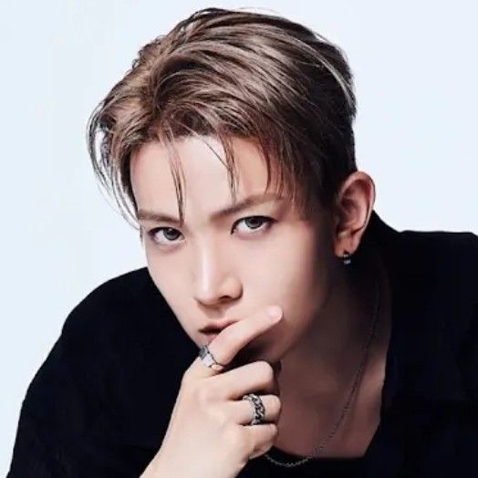 羲承 (ENHYPEN)的最新照片