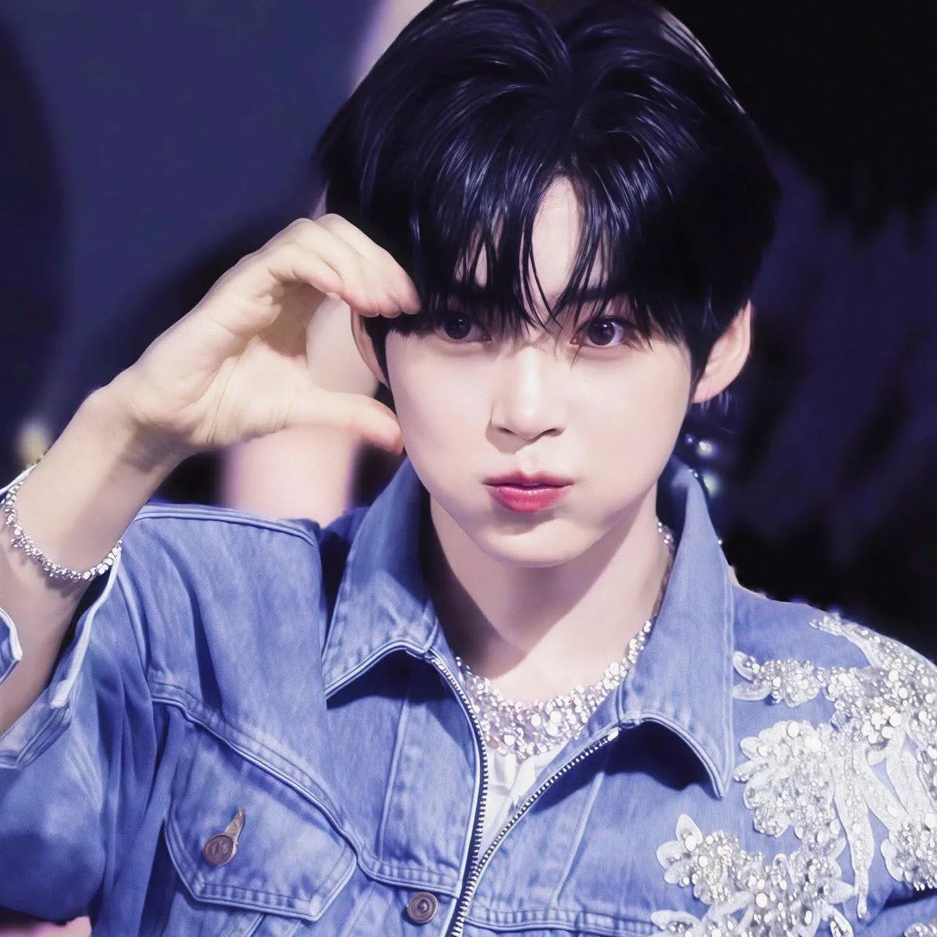 成韩彬 (ZEROBASEONE)的最新照片