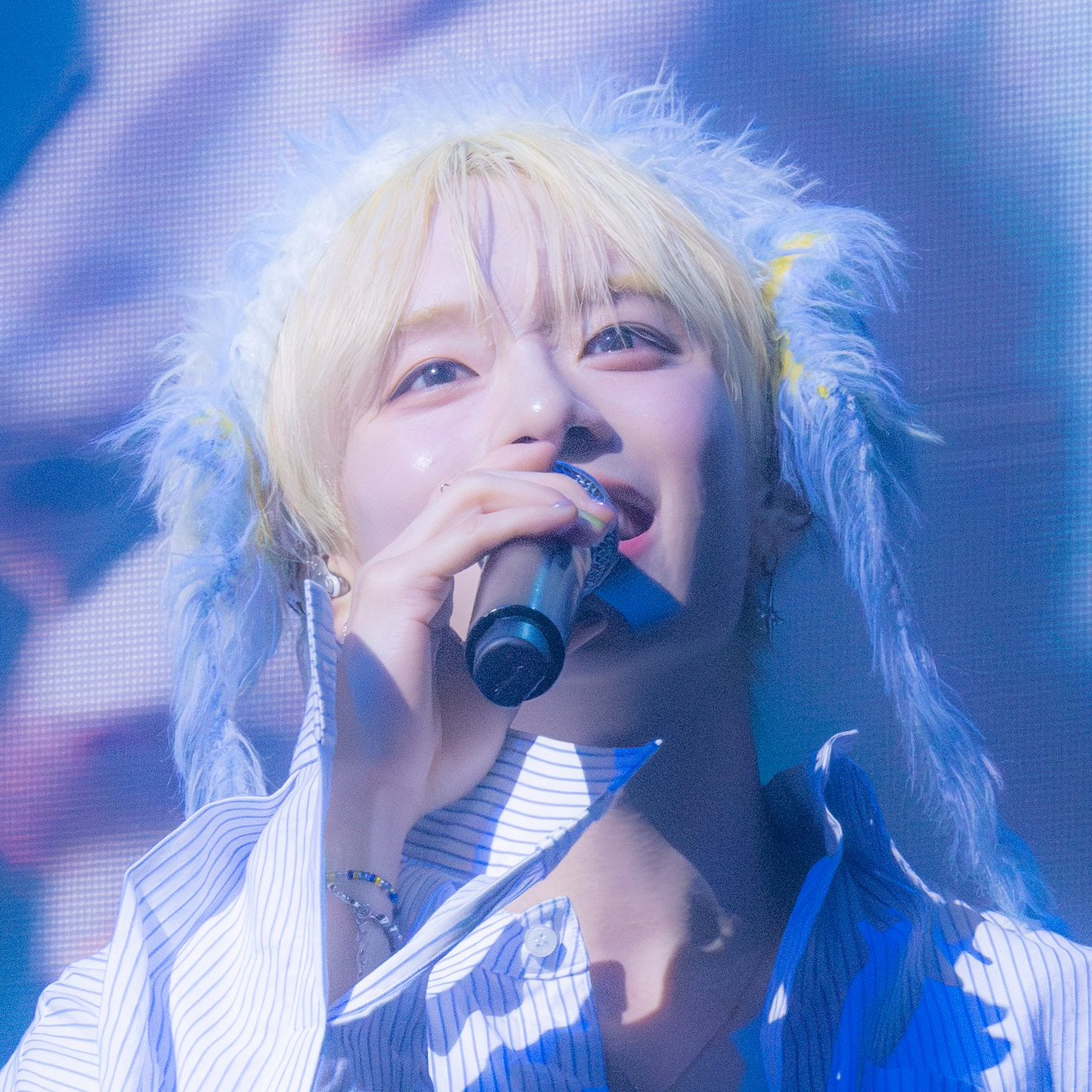 Recent activity shot of Kangmin (VERIVERY)