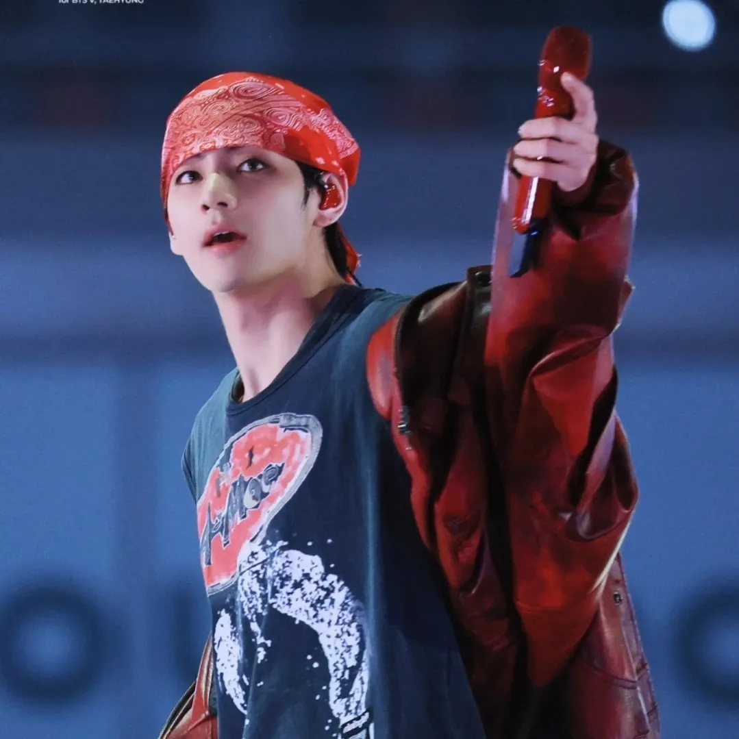 Foto terbaru V (BTS)