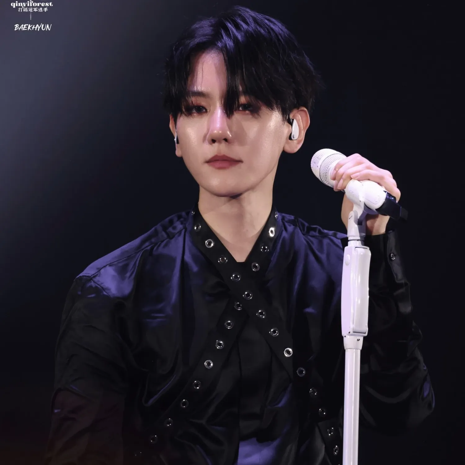 Behind-the-scenes cut of Baekhyun (EXO)