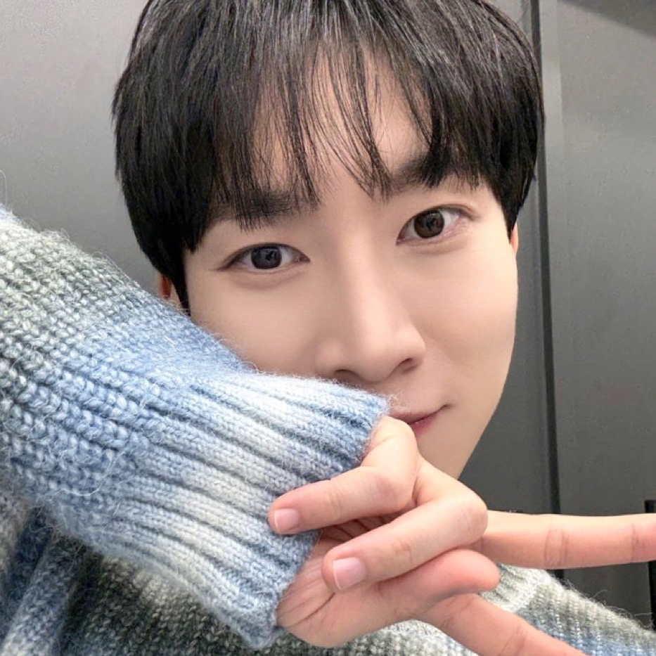 Latest photo of Seo Eunkwang (BTOB)