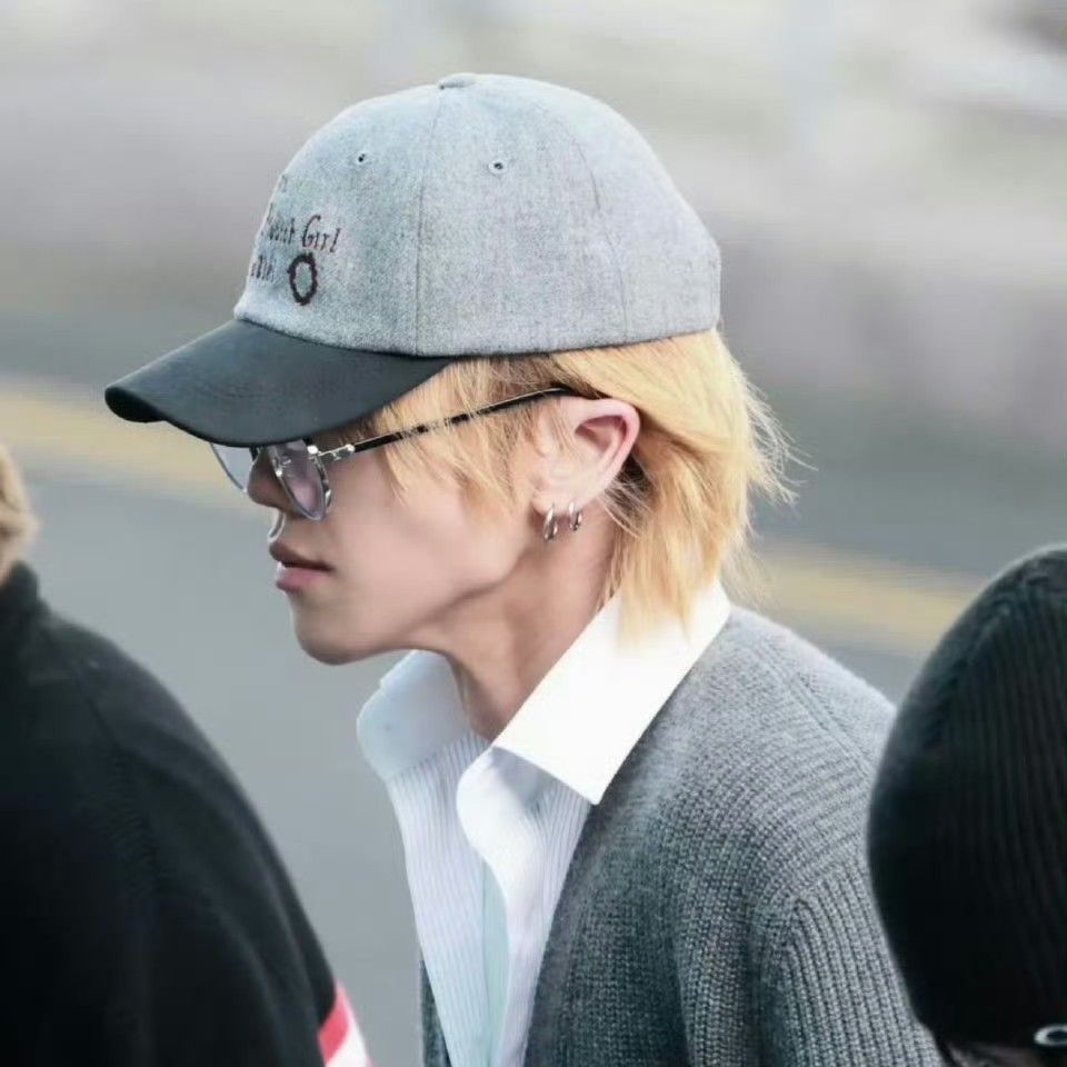 Behind-the-scenes cut of The 8 (SEVENTEEN)