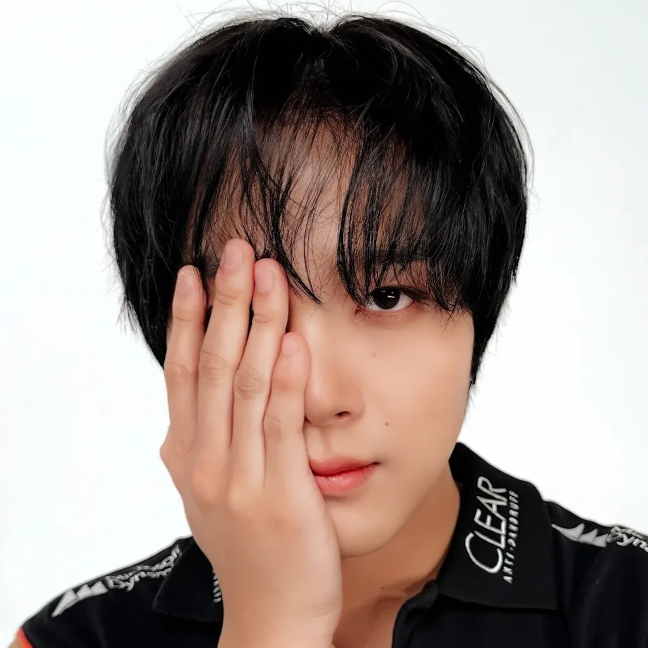 Latest photo of Haechan (NCT 127, NCT DREAM)