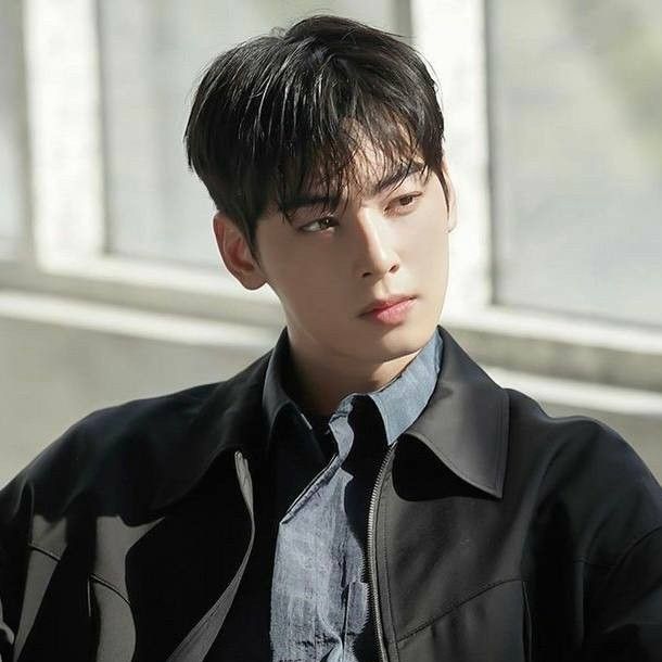 Recent activity shot of Eunwoo (ASTRO)