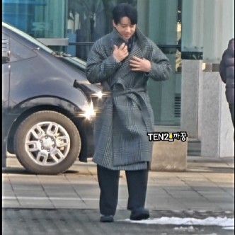 Latest photo of Hwang Chiyeol