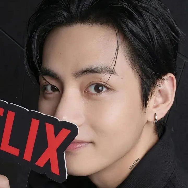 A moment captured by V (BTS)'s fan