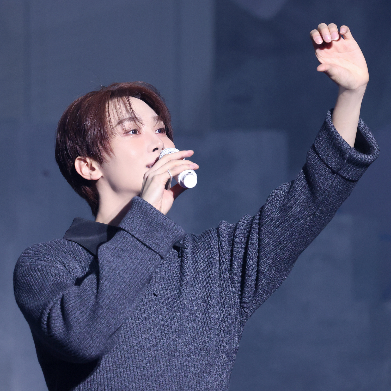 A moment captured by Seungkwan (SEVENTEEN)'s fan