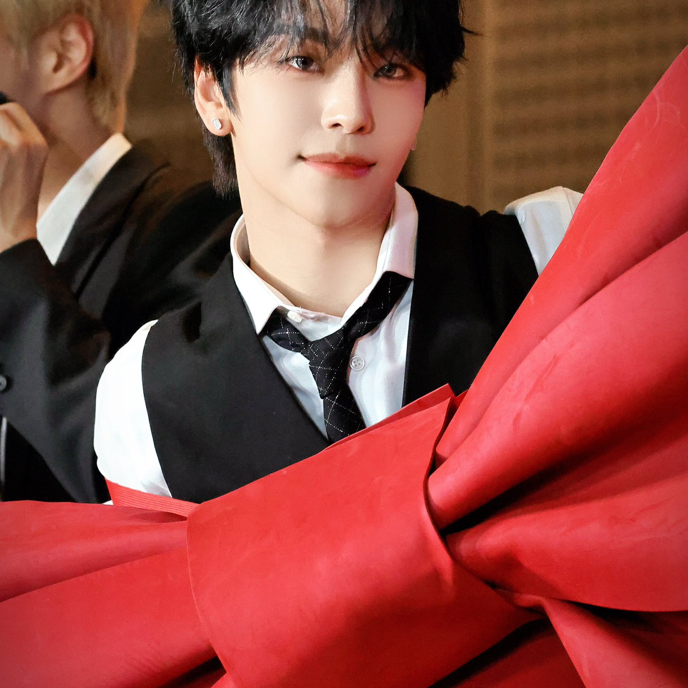 Behind-the-scenes cut of He Xinlong (ALPHA DRIVE ONE)