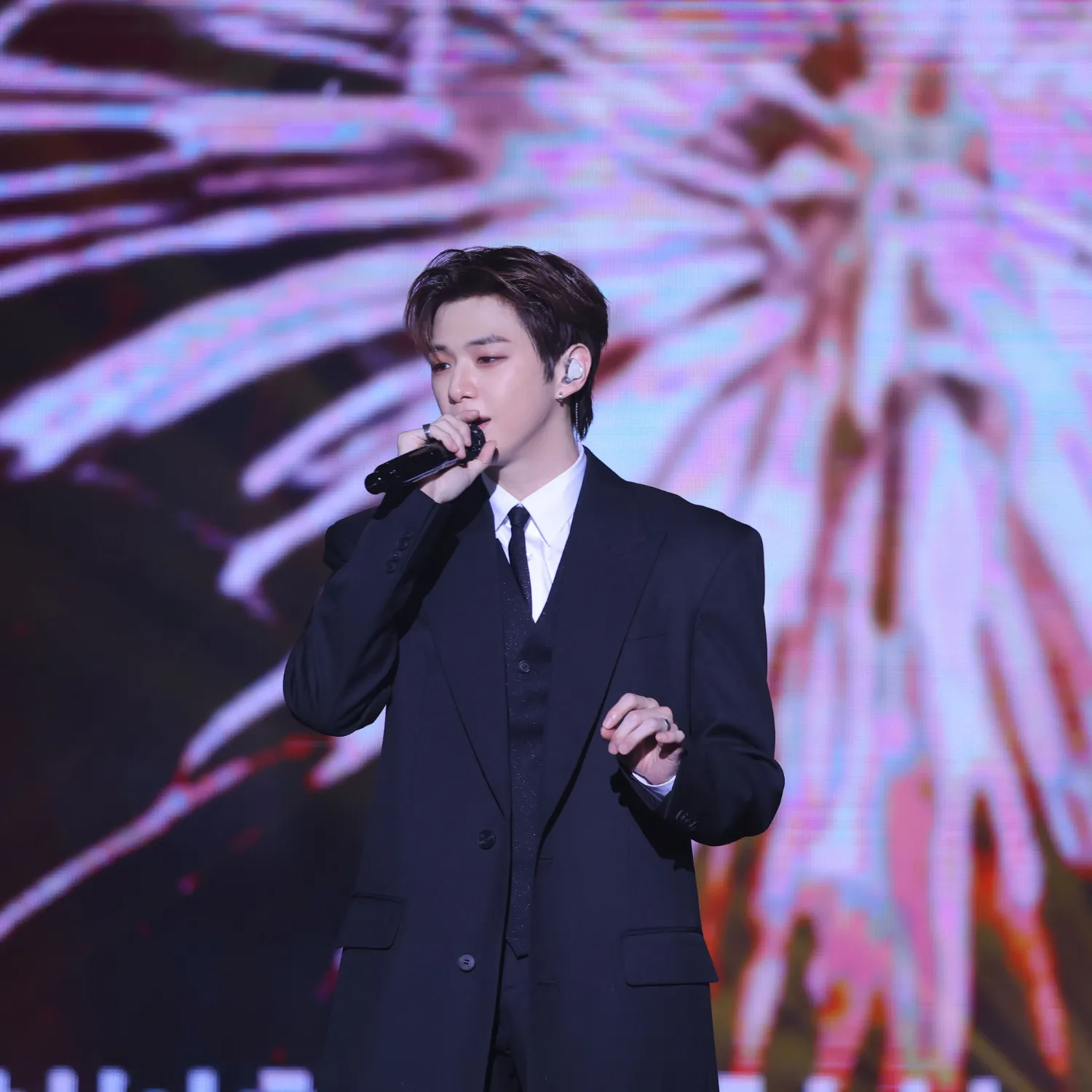 Foto aktivitas terbaru Kang Daniel