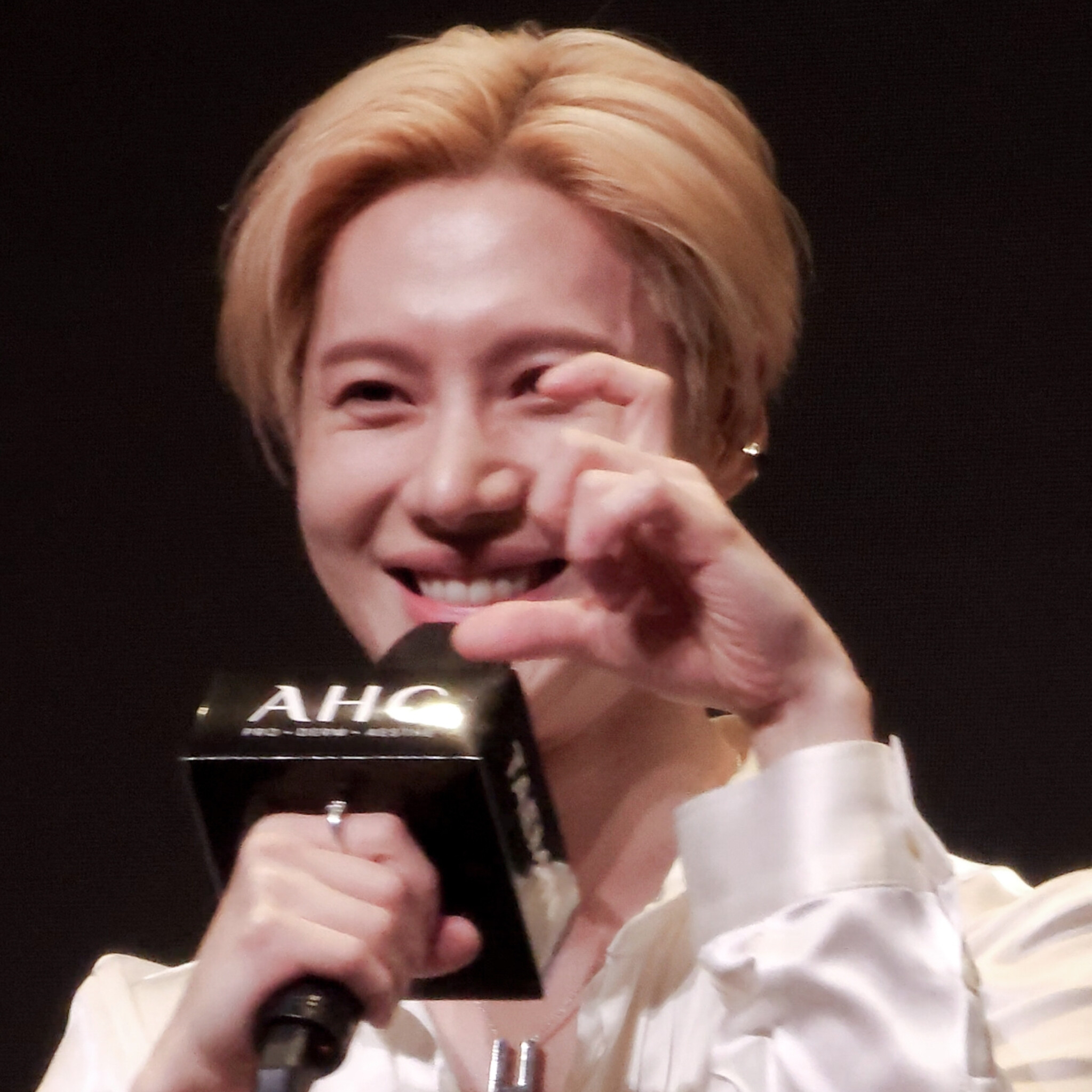 A moment captured by Taemin (SHINee)'s fan