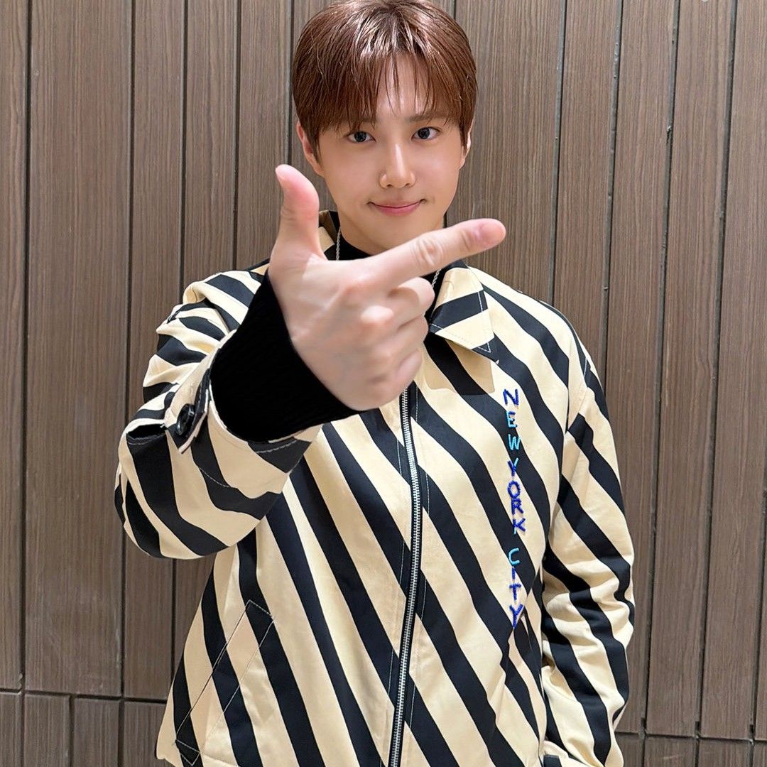 Behind-the-scenes cut of EXO