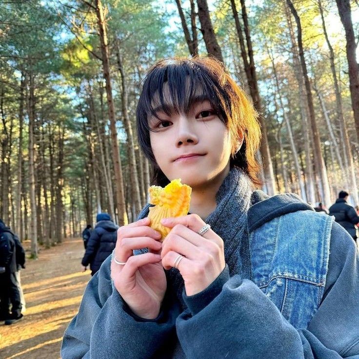 A moment captured by BOYNEXTDOOR's fan