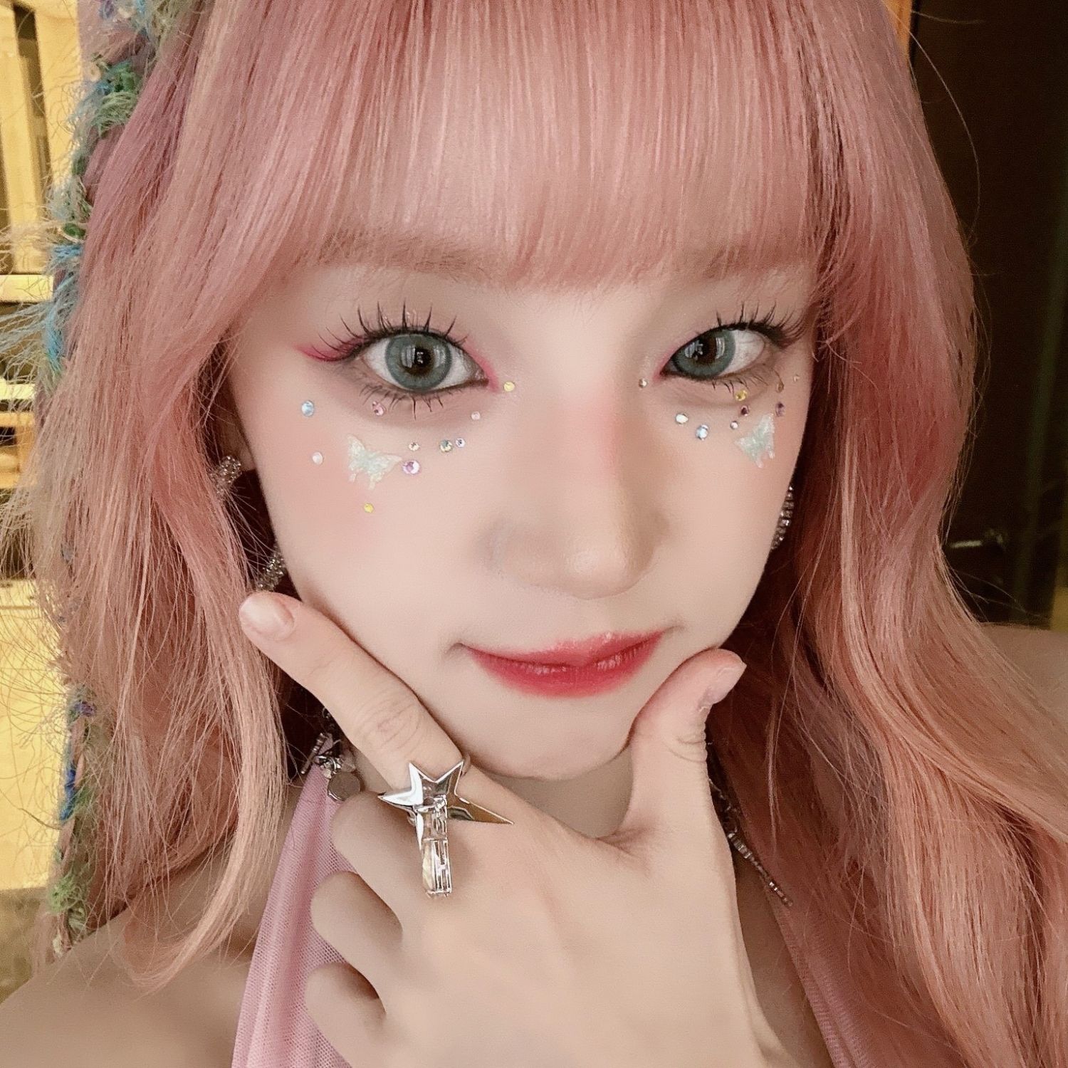Latest photo of Yuqi (i-dle)