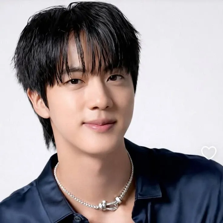 Momen yang diabadikan oleh penggemar Jin (BTS)