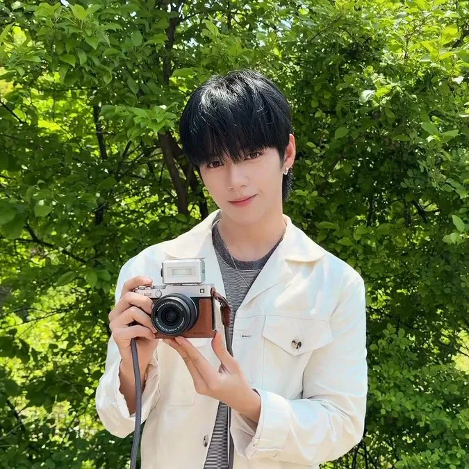 제이엘 (아홉) 최근 활동샷