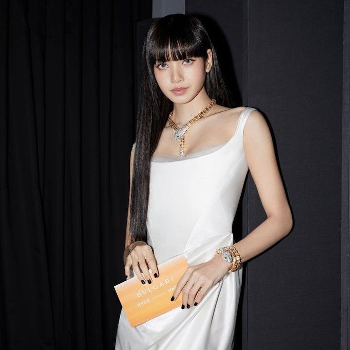 리사 (BLACKPINK)의 비하인드 컷