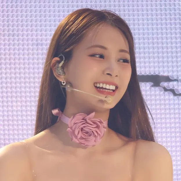 Potret di balik layar Tzuyu (TWICE)