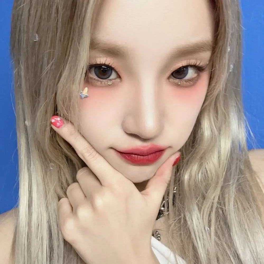 우기 (아이들)의 최신 사진