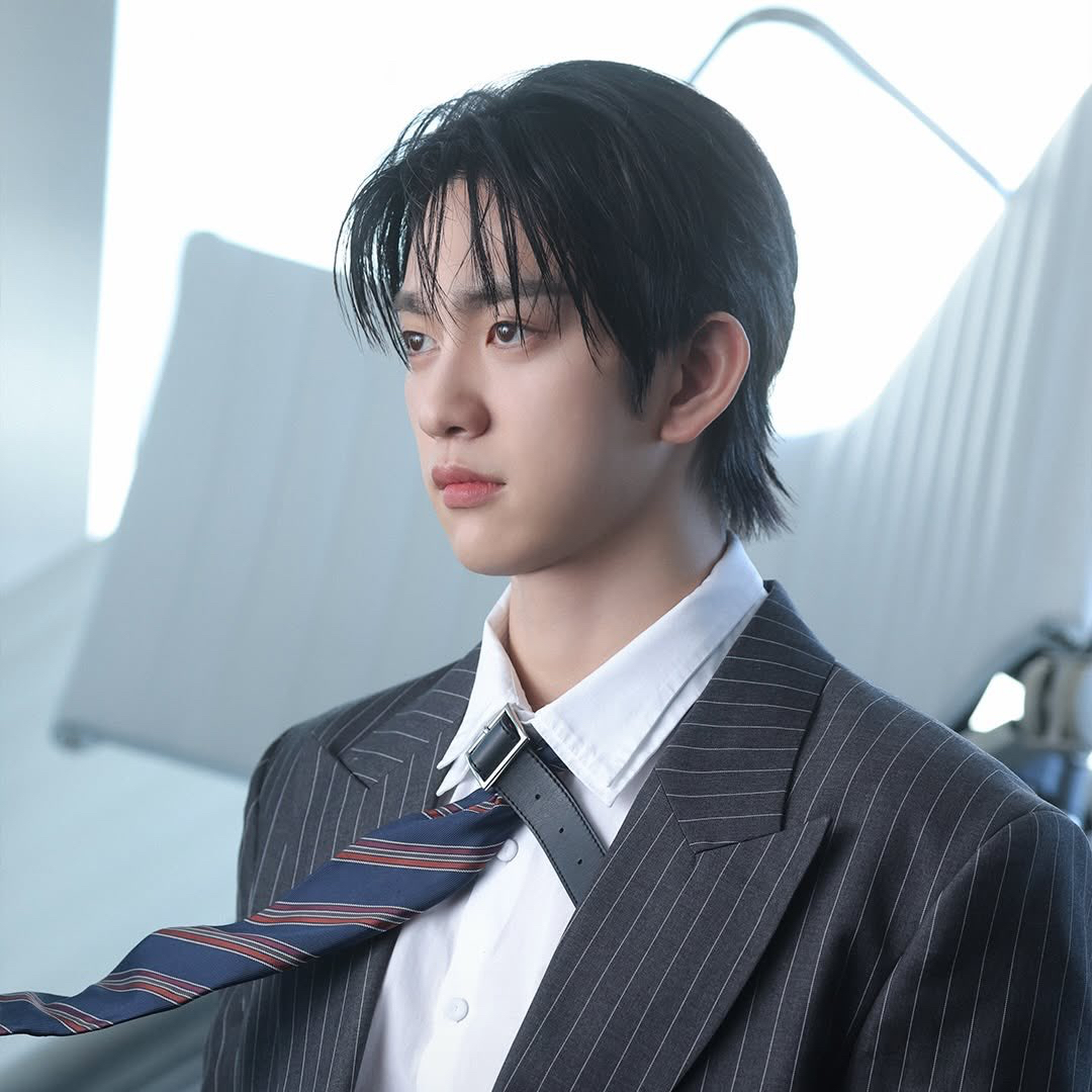 A moment captured by Jinyoung (GOT7)'s fan