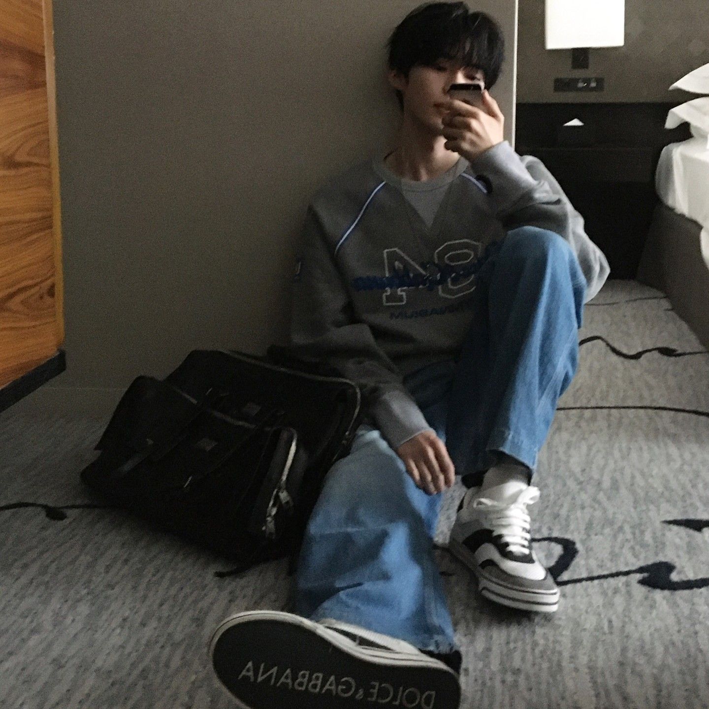 Latest photo of Sung Hanbin (ZEROBASEONE)