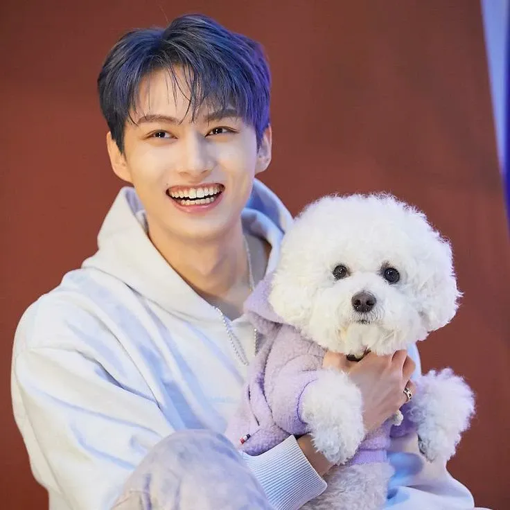 Latest photo of Jun (SEVENTEEN)