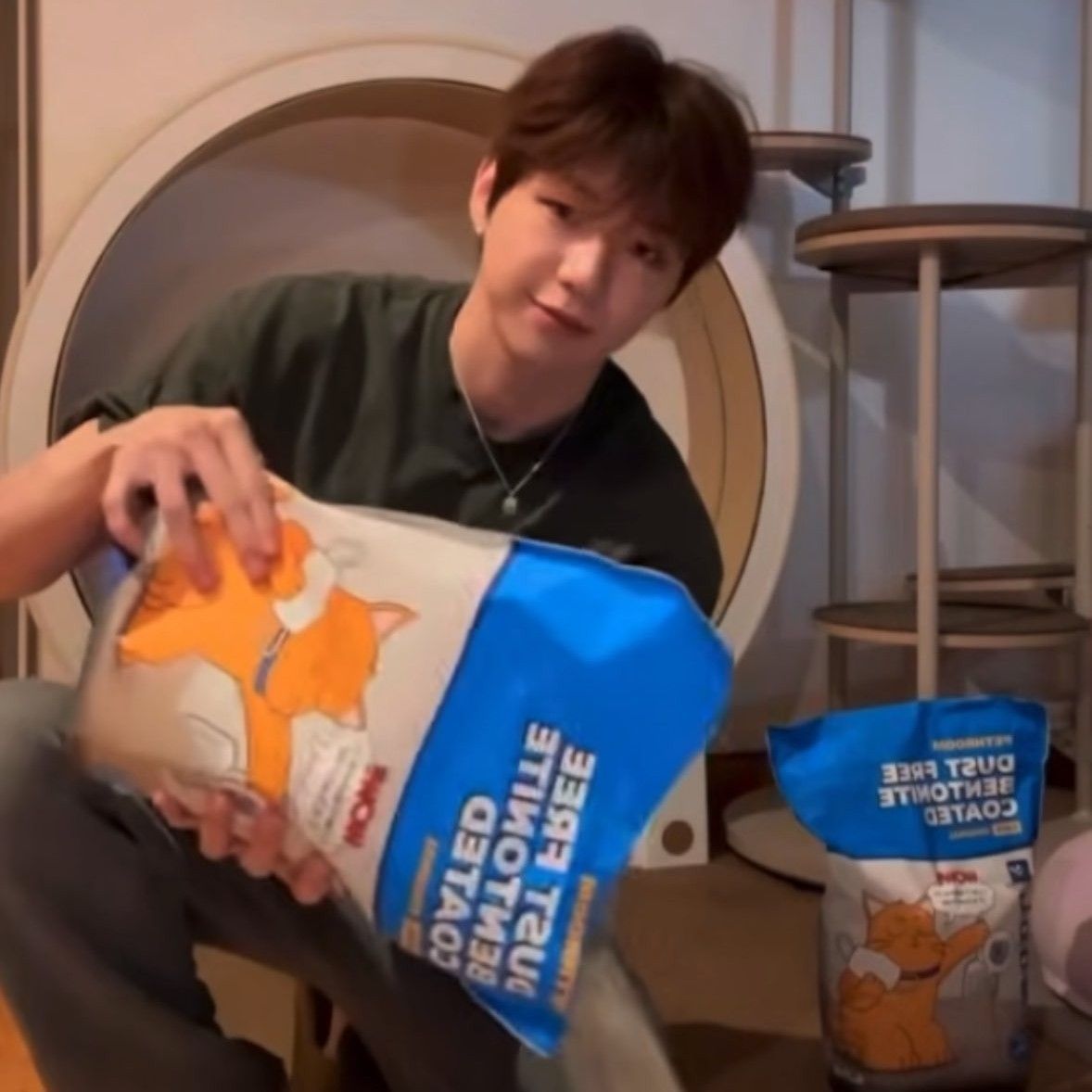 강다니엘의 비하인드 컷