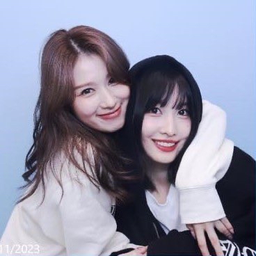 A moment captured by Momo (TWICE)'s fan