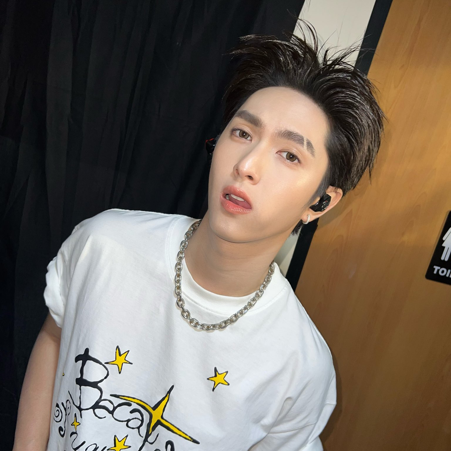 K-pop star post gaining attention now