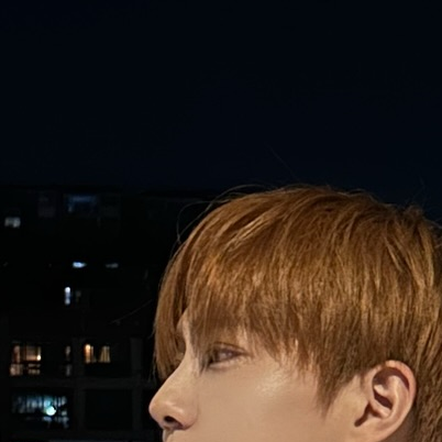 Behind-the-scenes cut of EXO