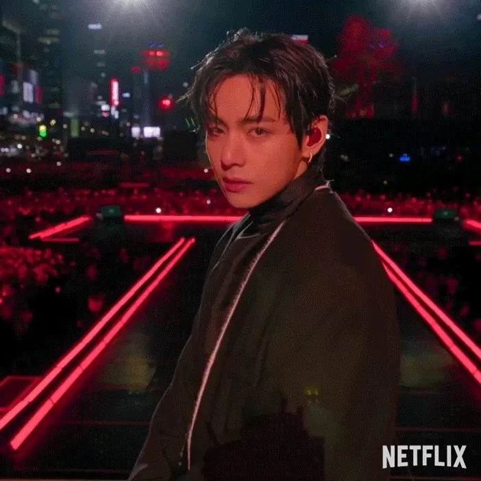 뷔 (방탄소년단)의 비하인드 컷