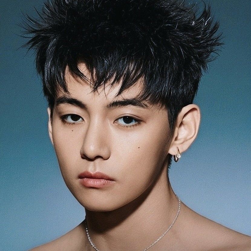 Foto terbaru V (BTS)