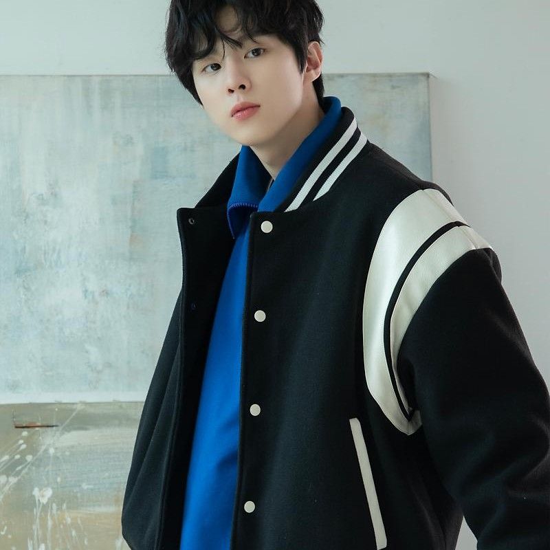 Recent activity shot of Kim Wooseok