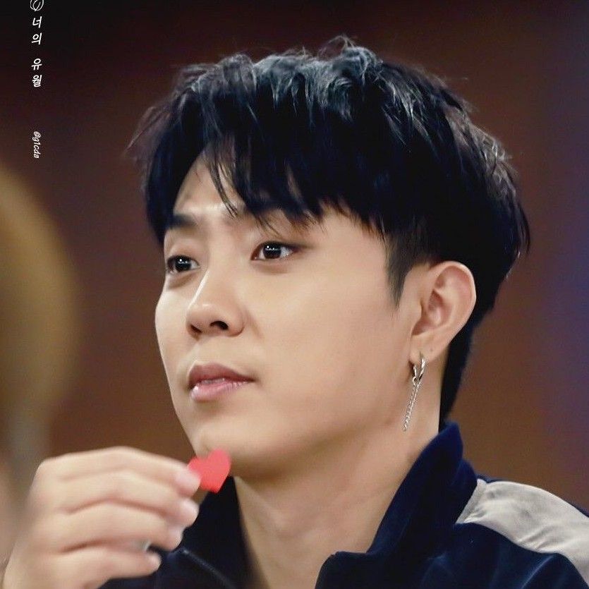 A moment captured by Eun Jiwon (SECHSKIES)'s fan