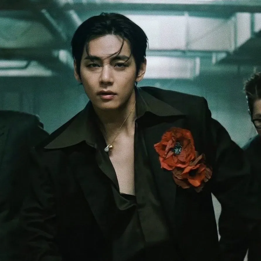 Foto terbaru V (BTS)