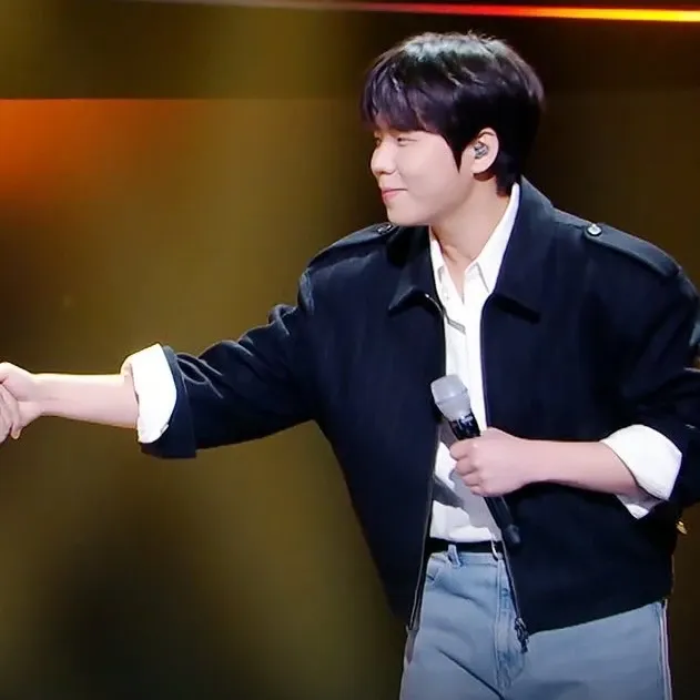 A moment captured by Jung Seunghwan's fan