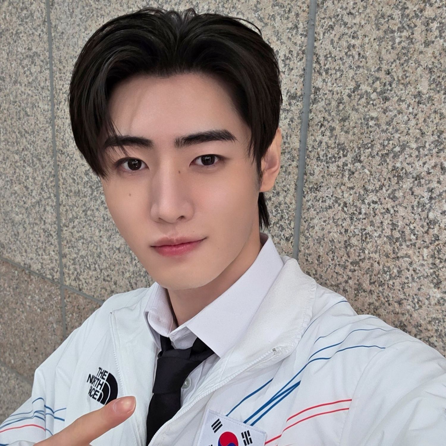 Behind-the-scenes cut of Sunghoon (ENHYPEN)