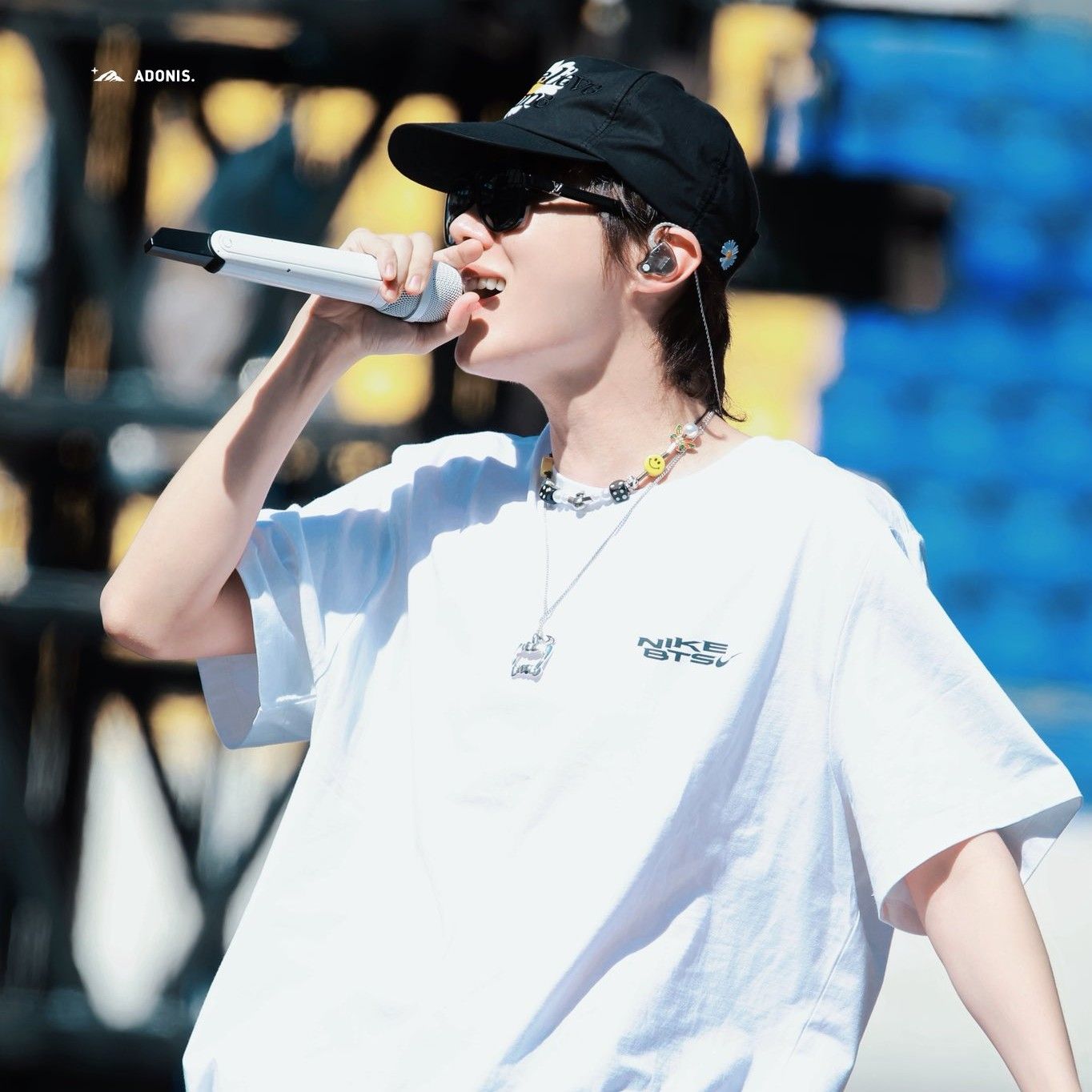 Foto terbaru j-hope (BTS)