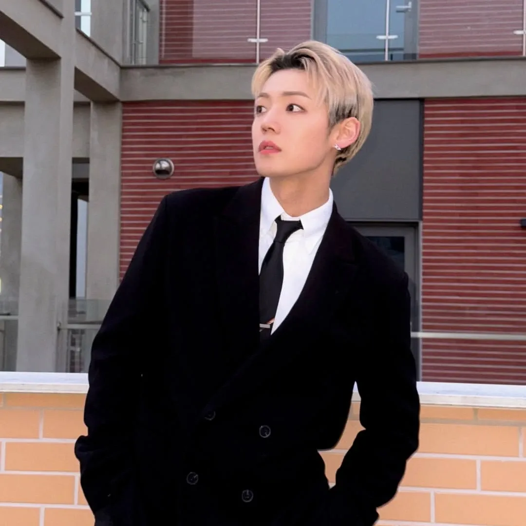 Chan (A.C.E)的最新照片