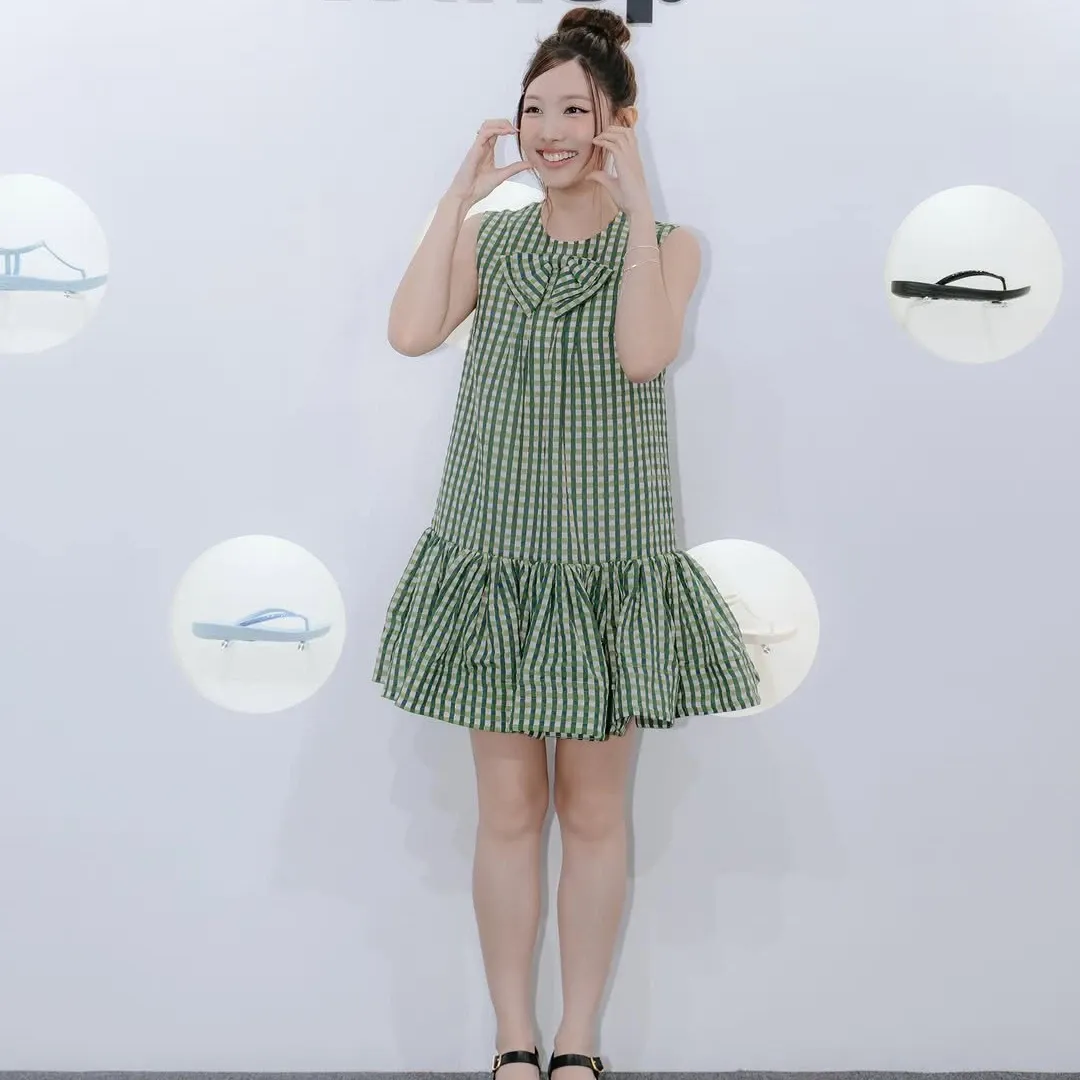 Behind-the-scenes cut of Nayeon (TWICE)