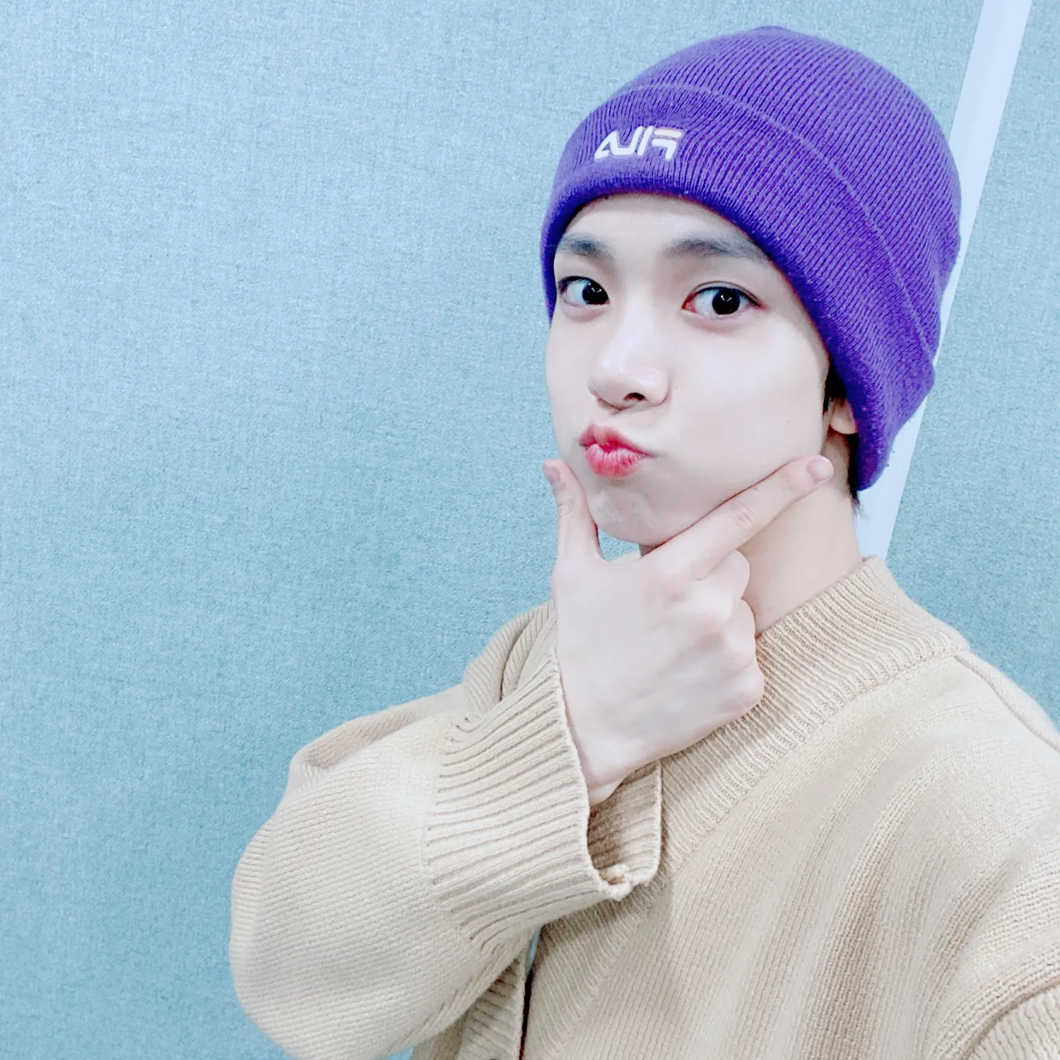 에반 최근 활동샷