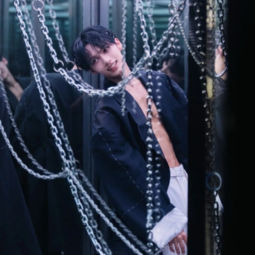 Recent activity shot of Jun (SEVENTEEN)