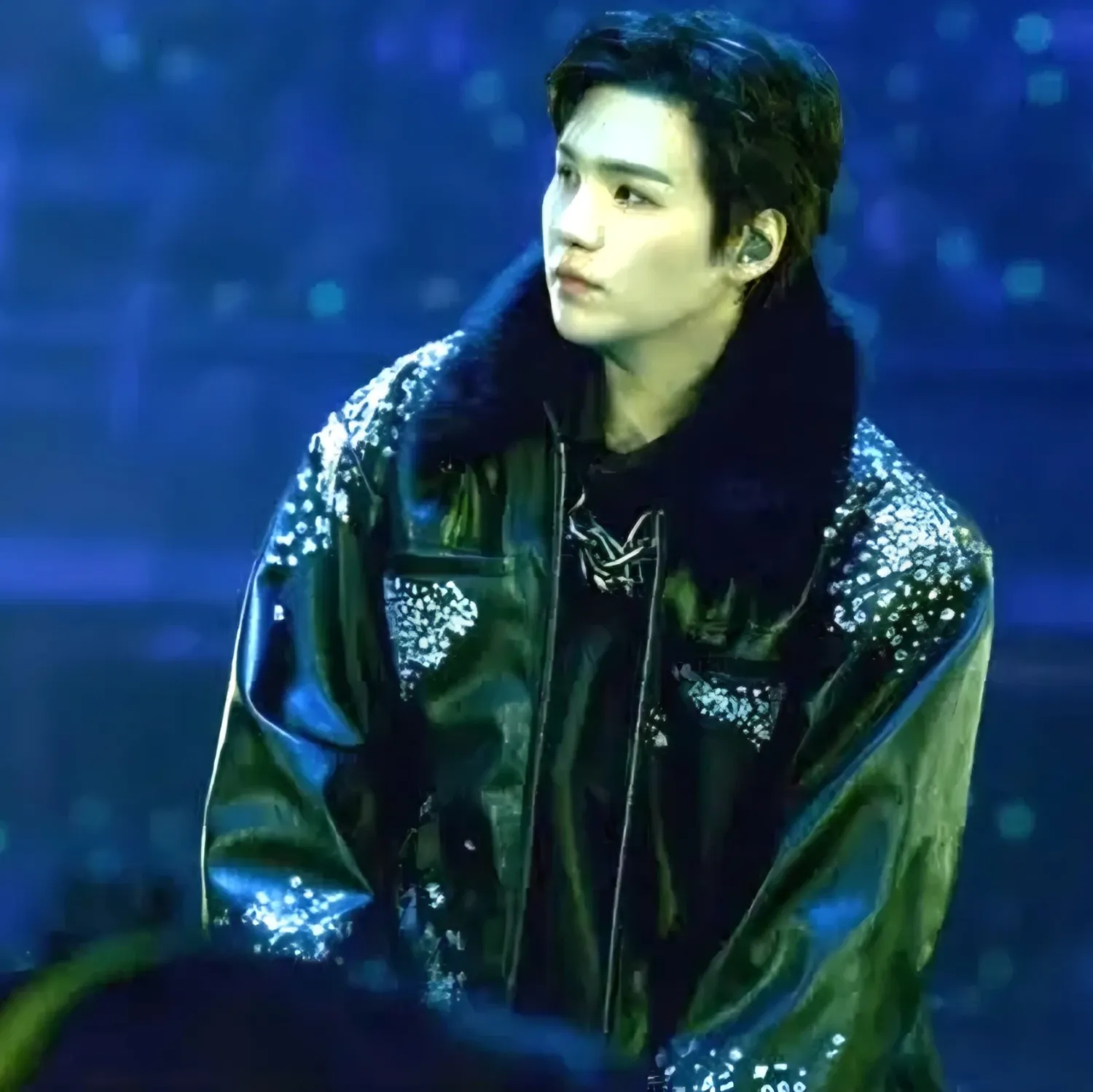 슈가 (방탄소년단)의 최신 사진