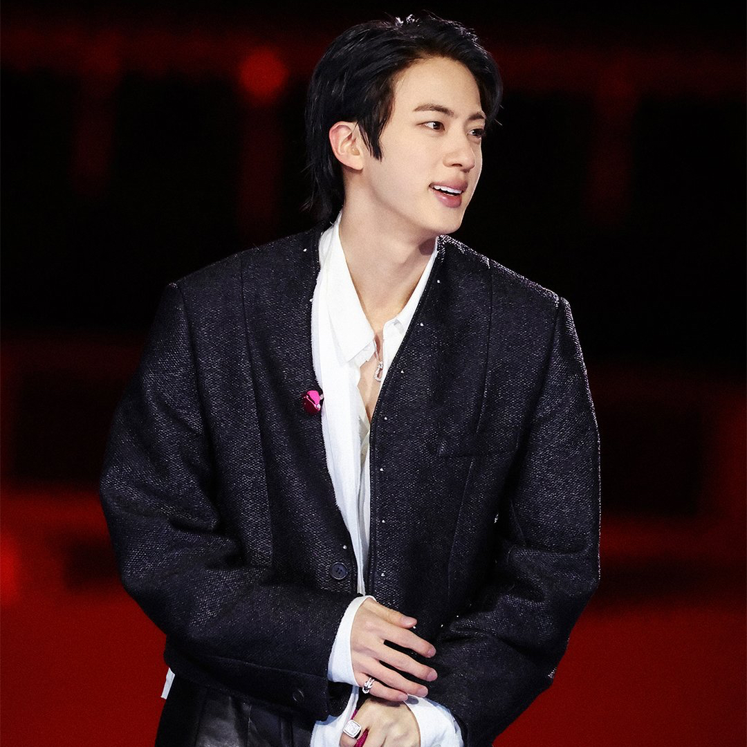 A moment captured by Jin (BTS)'s fan