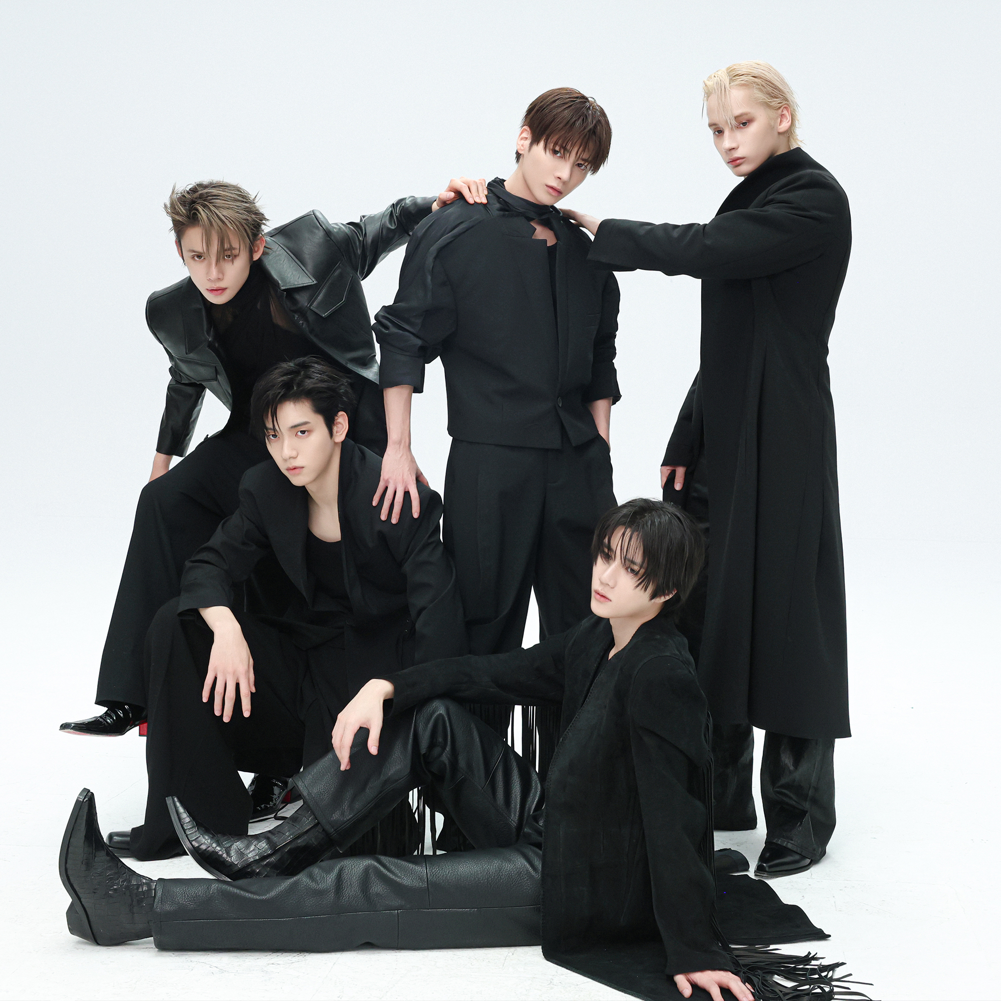 투모로우바이투게더의 최신 사진