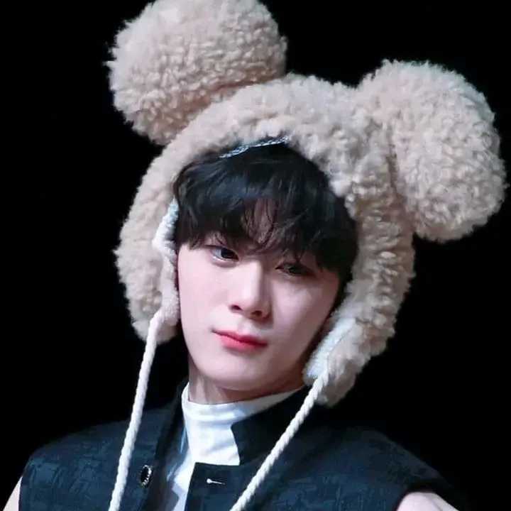 A moment captured by Moonbin (ASTRO)'s fan