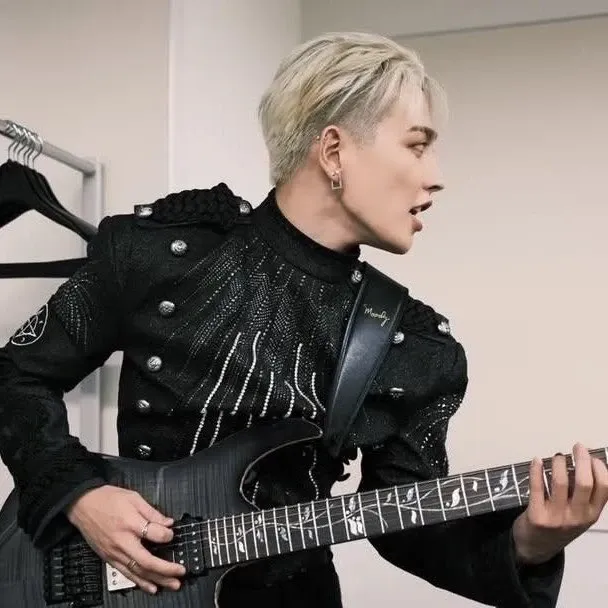 Behind-the-scenes cut of Hongjoong (ATEEZ)
