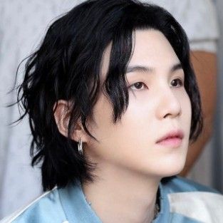 슈가 (방탄소년단) 최근 활동샷